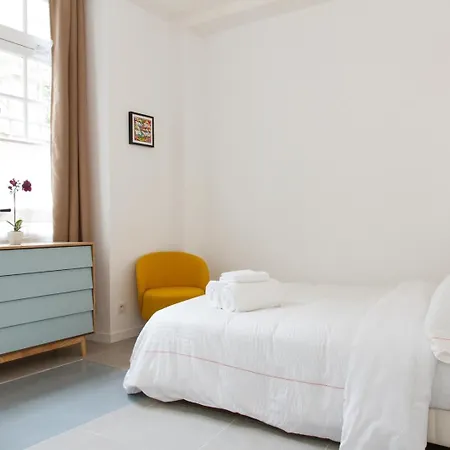 Appartamento Bnbnook - Cozy 2br Steps From Seine & Notre-dame *