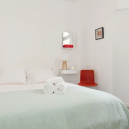 Bnbnook - Cozy 2br Steps From Seine & Notre-dame Appartamento