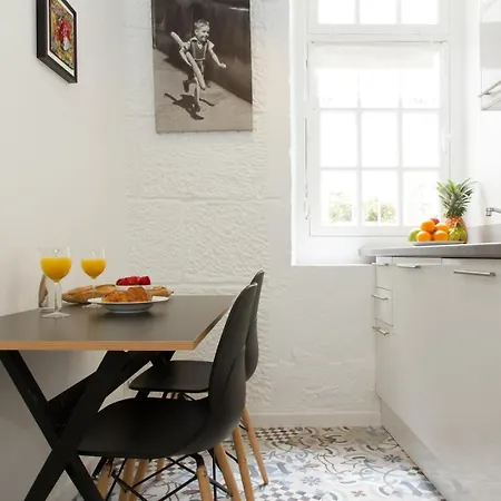 Bnbnook - Cozy 2br Steps From Seine & Notre-dame Parigi
