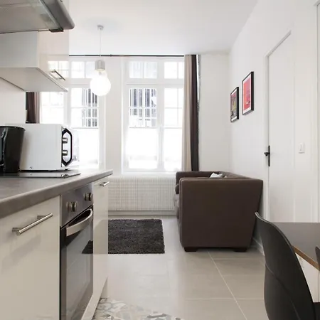 Bnbnook - Cozy 2br Steps From Seine & Notre-dame Appartamento